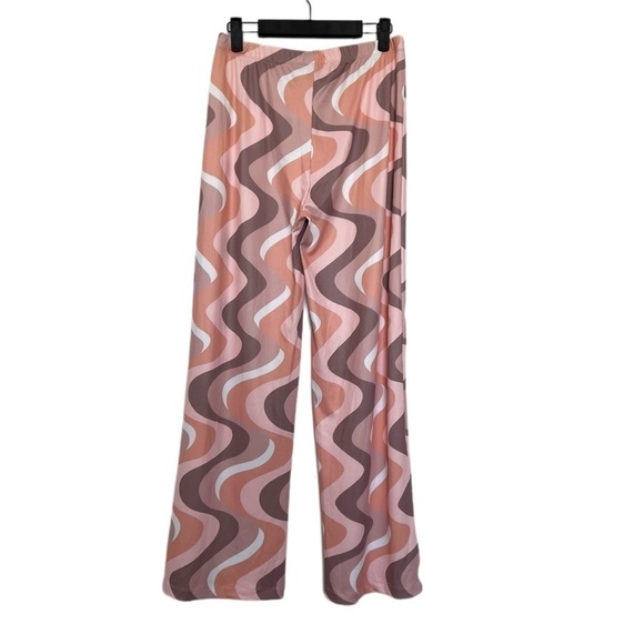 NWT Princess Polly Latiana 70s High Rise Wavy Print Wide Flare Leg Pants Size 8 - Picture 3 of 7